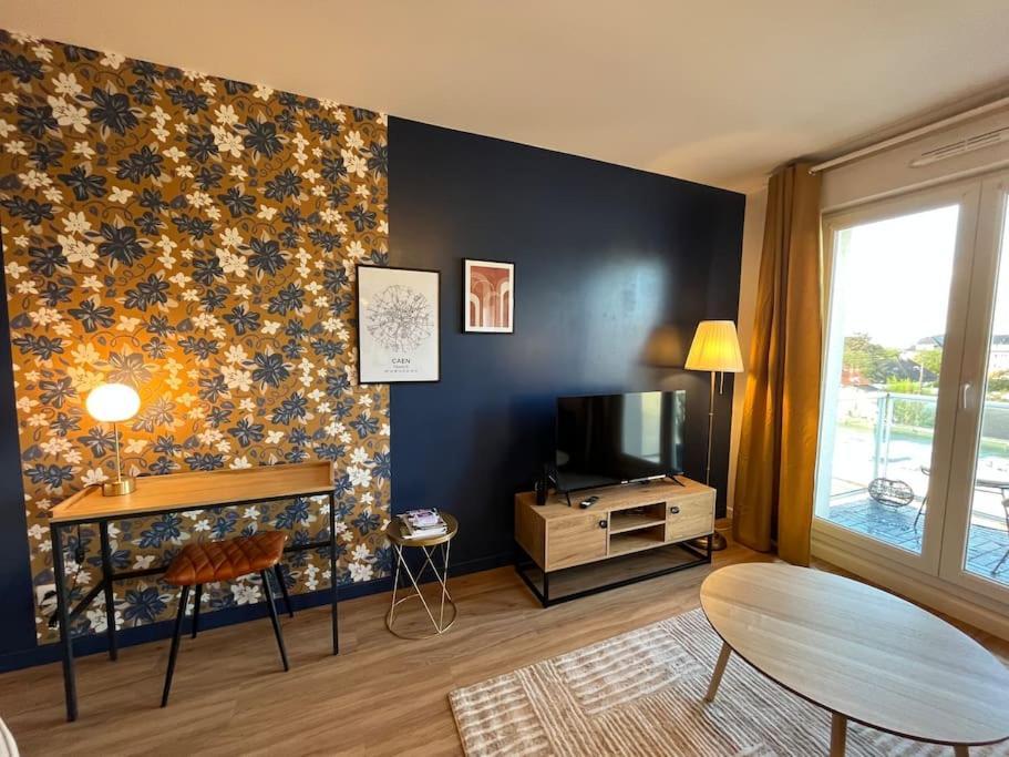 Dahlia, Appt Cosy Avec Parking Et Balcon Apartment Caen Ngoại thất bức ảnh